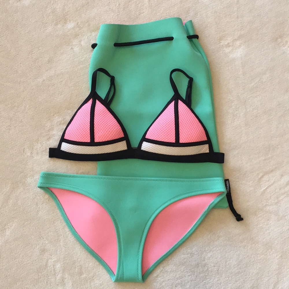 100% Authentic Triangl Bambi Bikini 👙🌴